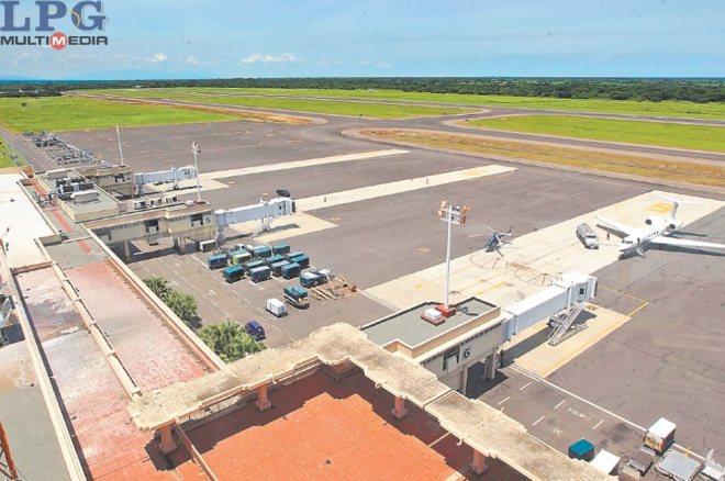 Ampliación. La modernización del aeropuerto Óscar Arnulfo Romero y Galdámez registra retraso. Es una incógnita si se debe a los cambios de gerencias e idoneidad del nuevo personal. 